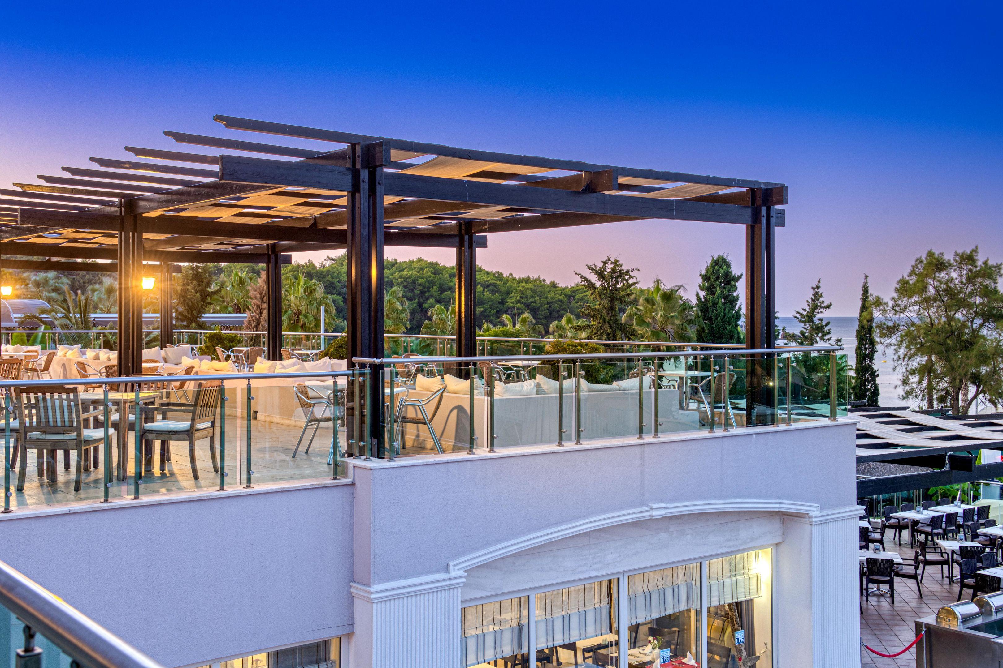 Sealife Buket Resort & Beach Hotel Окурджалар Екстериор снимка