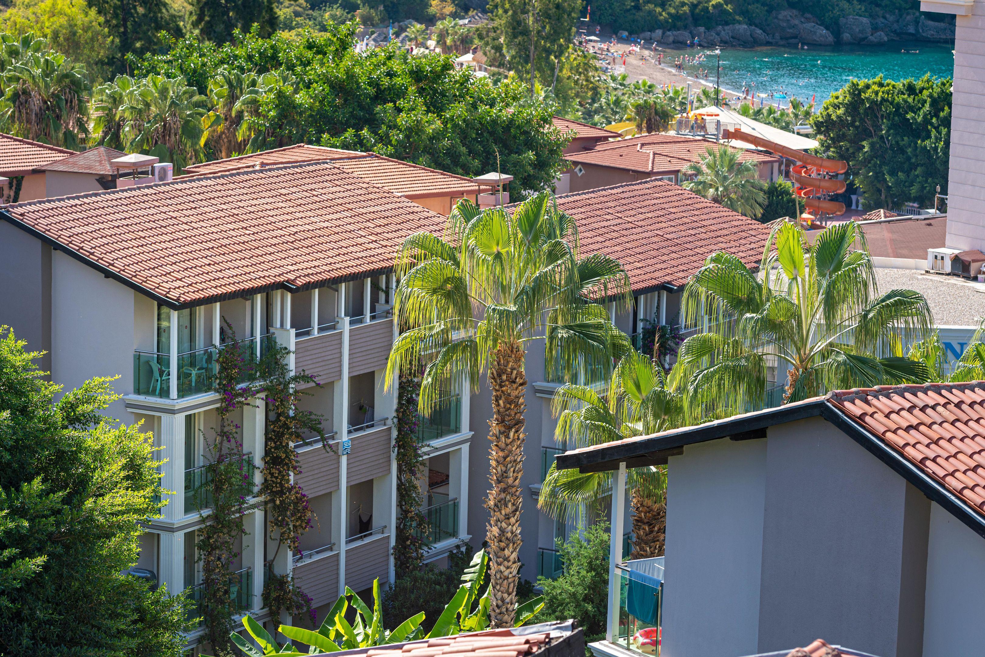 Sealife Buket Resort & Beach Hotel Окурджалар Екстериор снимка