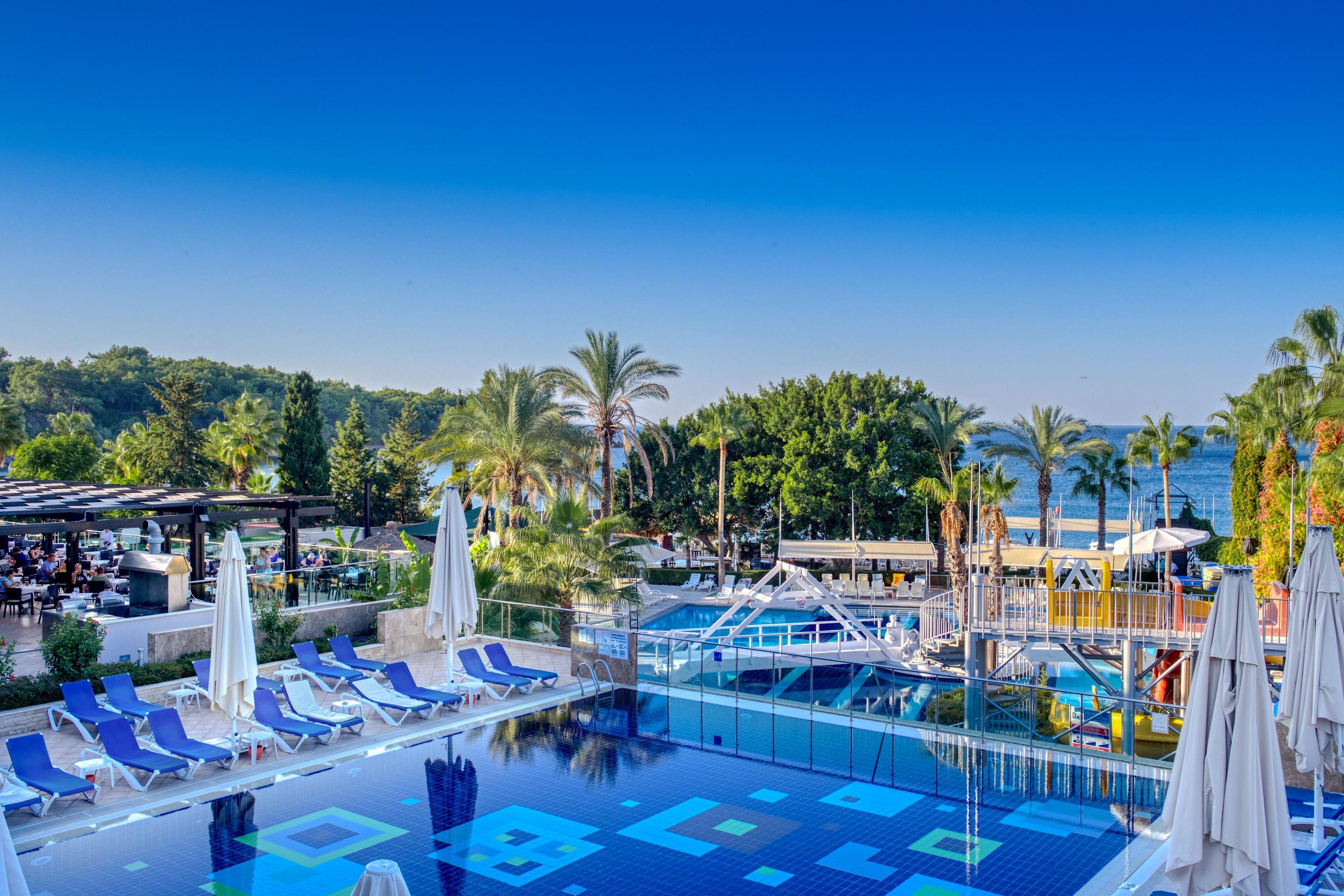 Sealife Buket Resort & Beach Hotel Окурджалар Екстериор снимка
