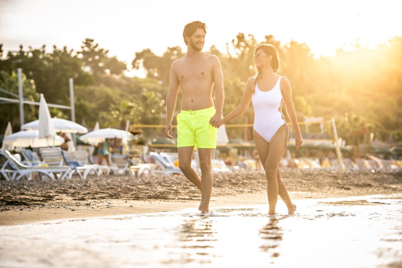 Sealife Buket Resort & Beach Hotel Окурджалар Екстериор снимка